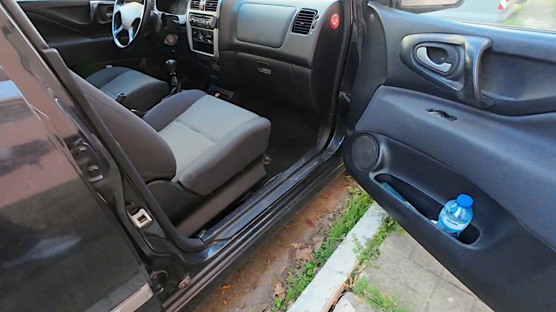 Mitsubishi Space star, снимка 8 - Автомобили и джипове - 53095525