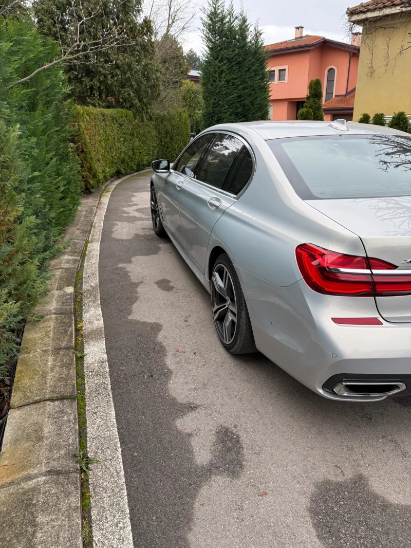 BMW 750 X drive, M-paket, снимка 6 - Автомобили и джипове - 53229152