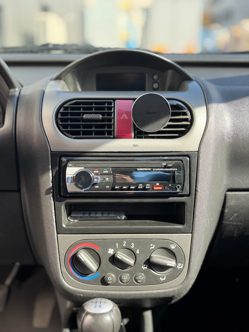 Opel Corsa C 1.2i Facelift, снимка 11 - Автомобили и джипове - 53295591