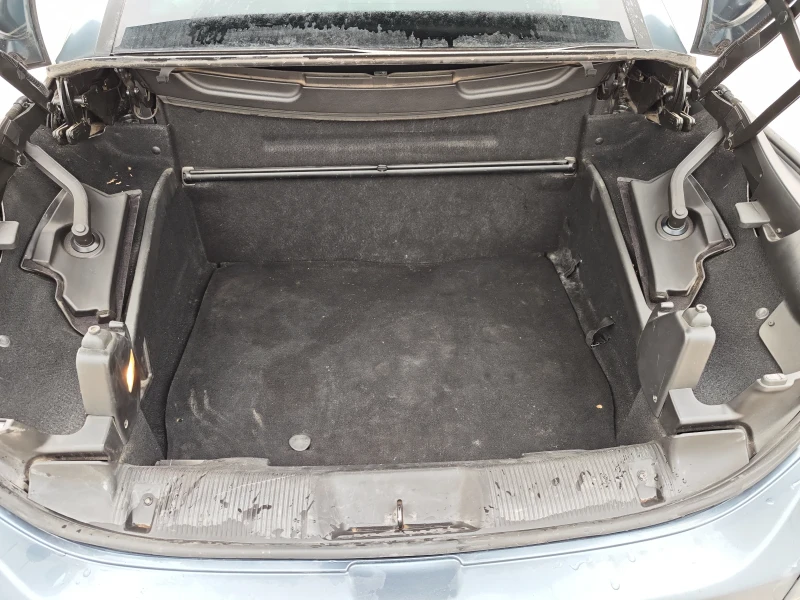 Peugeot 307 307CC 2.0, снимка 13 - Автомобили и джипове - 53496098