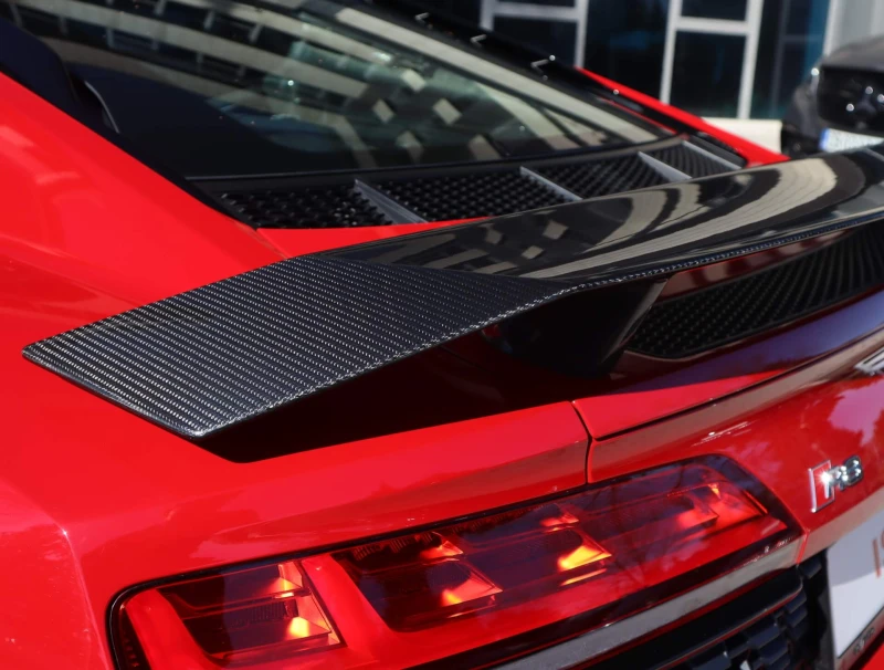 Audi R8 5.2FSI/PERFORMANCE/Carbon/Камера/Bang&Olufsen, снимка 15 - Автомобили и джипове - 53565241