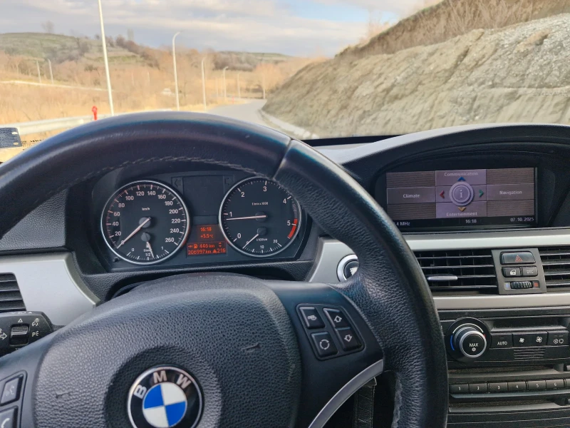 BMW 320, снимка 5 - Автомобили и джипове - 53583018