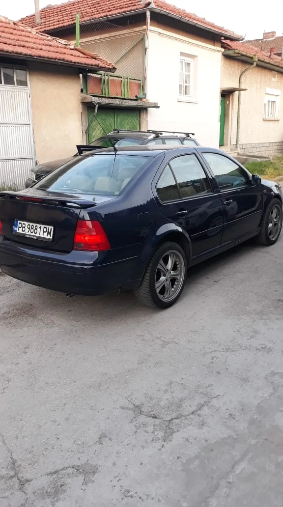 VW Bora 2.3 V5, снимка 5 - Автомобили и джипове - 47525994