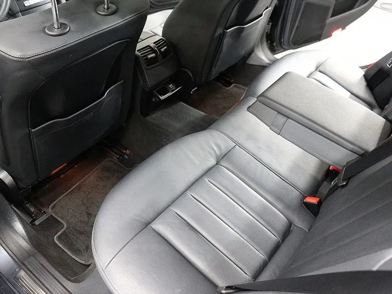 Mercedes-Benz E 220 Cdi Avantgarde, снимка 7 - Автомобили и джипове - 53876122