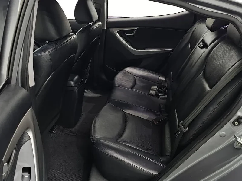 Hyundai Elantra 2Wd (2.0 E-Vgt) Mlx Luxury, снимка 11 - Автомобили и джипове - 56304050