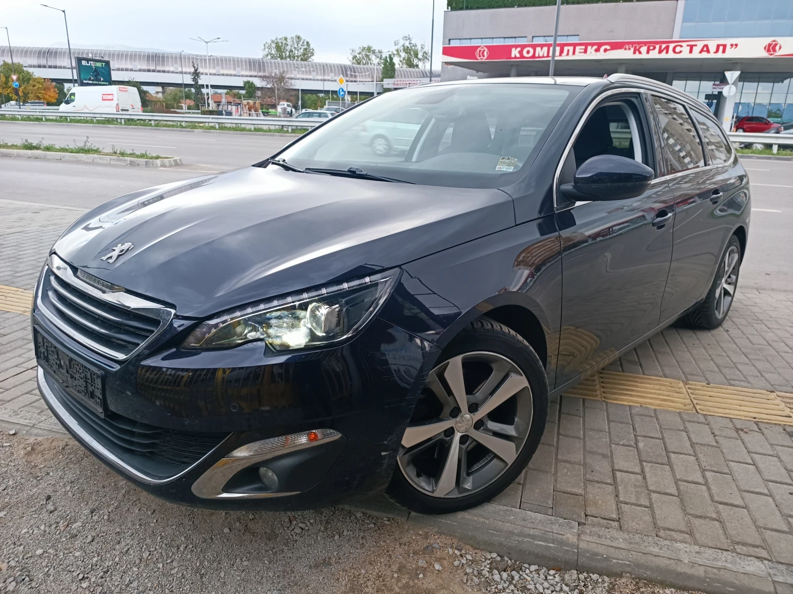 Peugeot 308 2.0 Blue-HDi Allure NAVI FULL LED ПАНОРАМА  - изображение 3