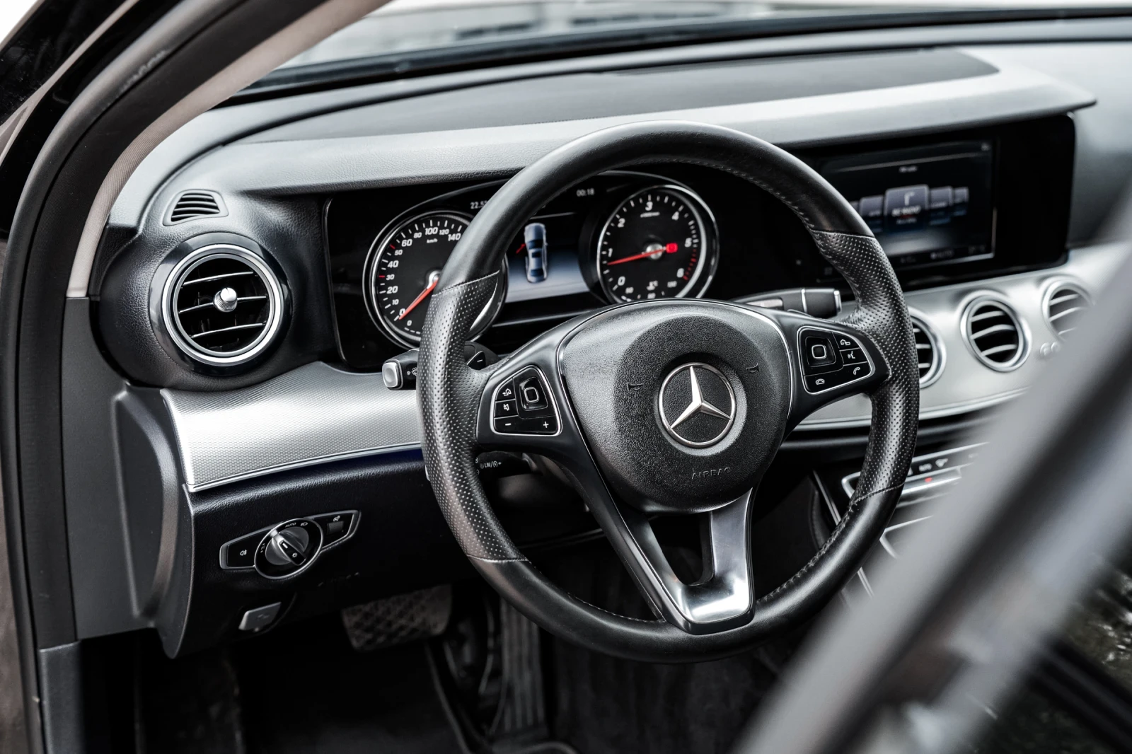 Mercedes-Benz E 220 BRABUS LINE - изображение 9