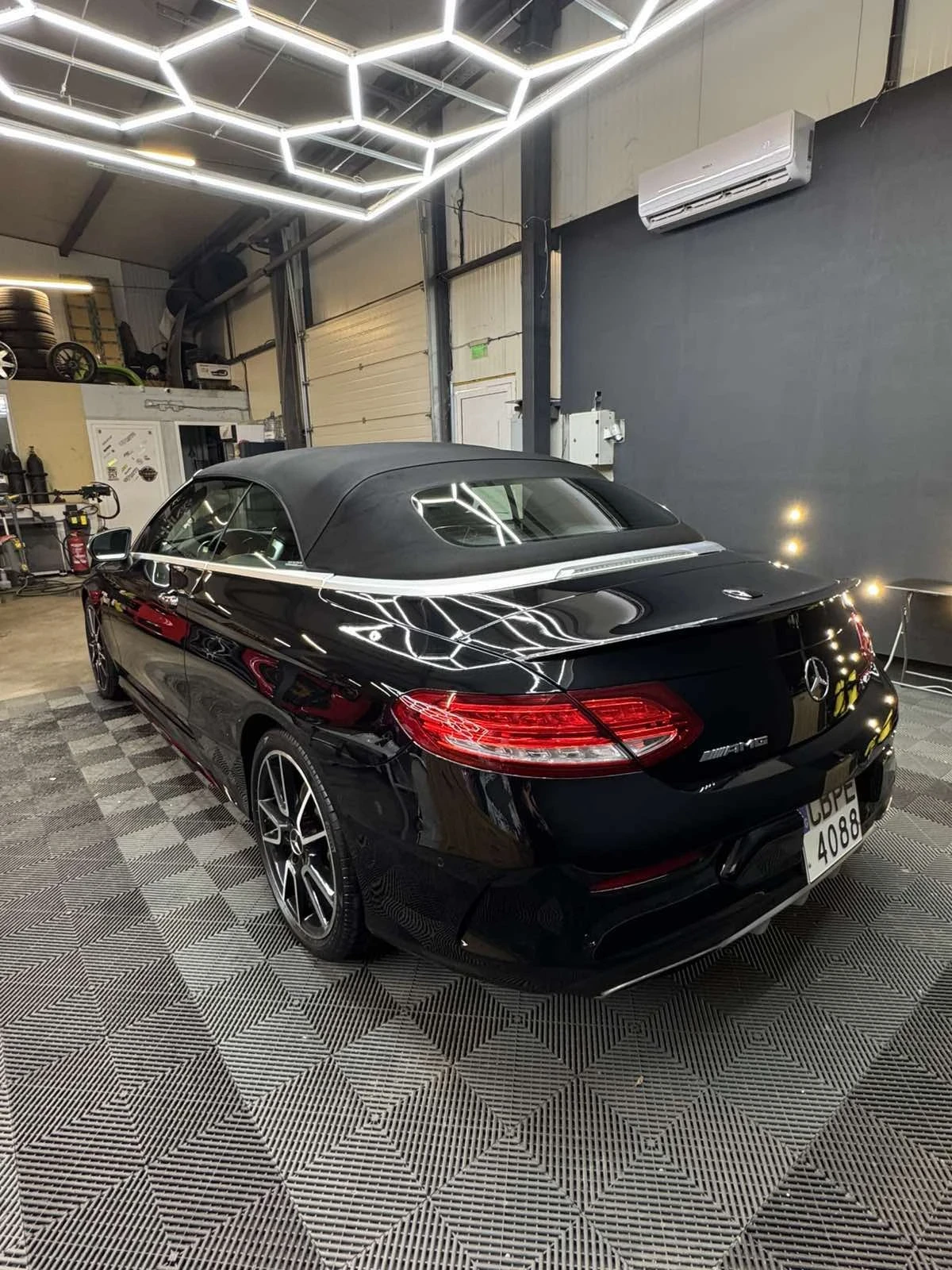 Mercedes-Benz C 43 AMG Cabrio - изображение 4