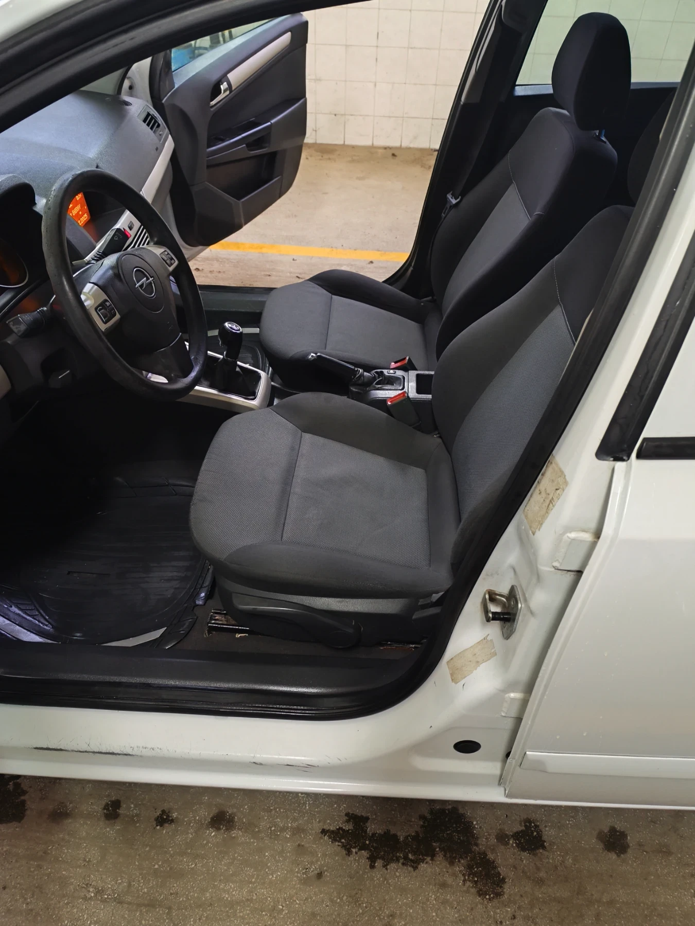 Opel Astra 1.6-115кс. - изображение 10