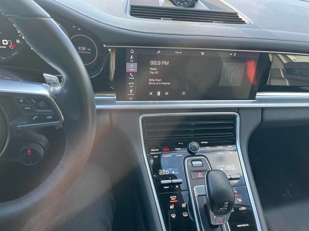 Porsche Panamera * 4 E Hybrid AWD * CARFAX * БЕЗ ПЪРВОНАЧАЛНА ВНОСК - изображение 9