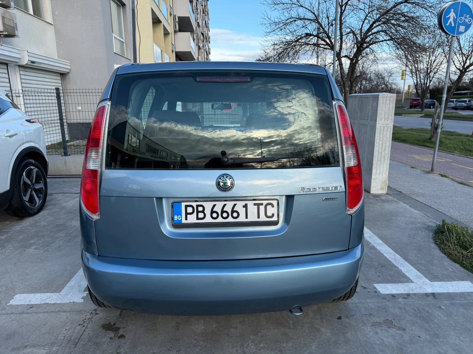 Skoda Roomster 1.2 HTP/LPG - изображение 6