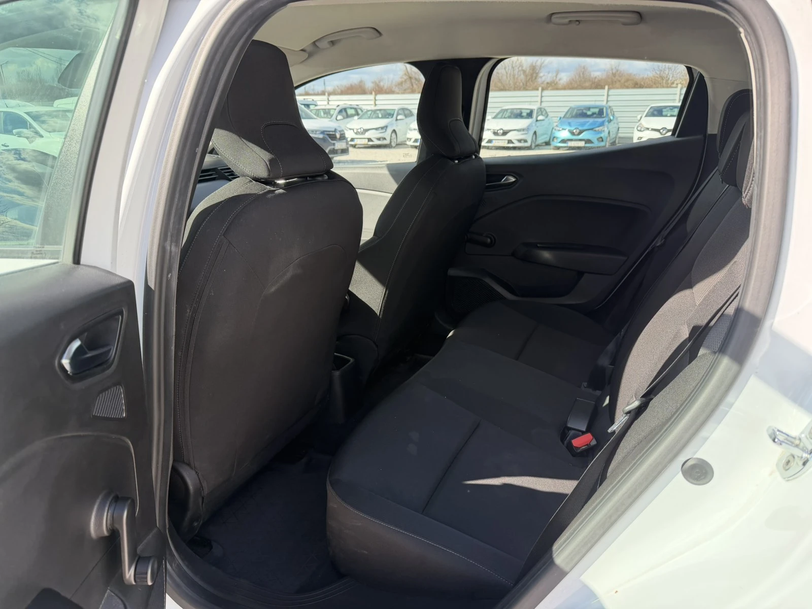 Renault Clio 1.0TCe 92k.c. | Mobile.bg � ����������� 12