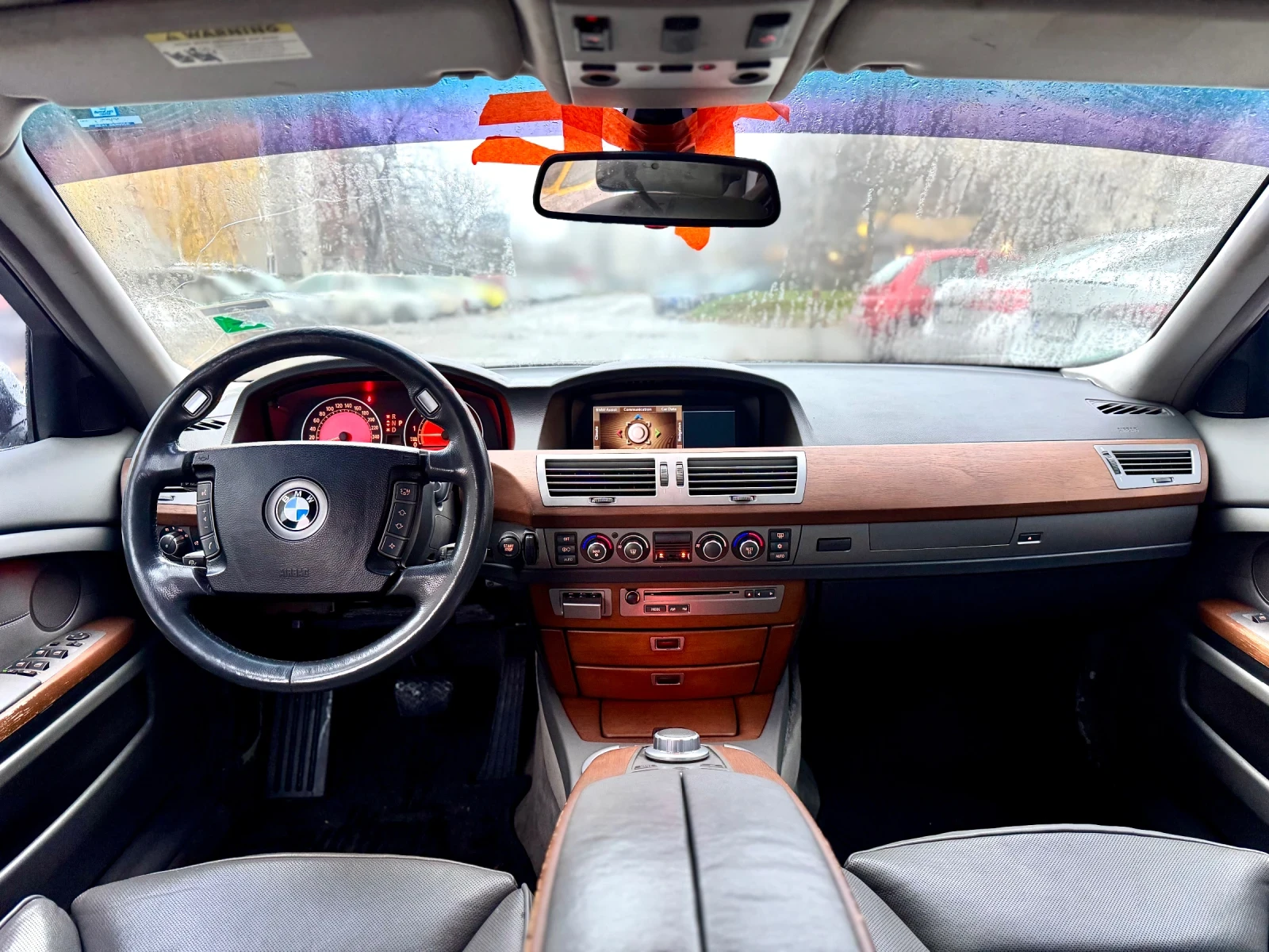 BMW 750 Long Facelift - изображение 9