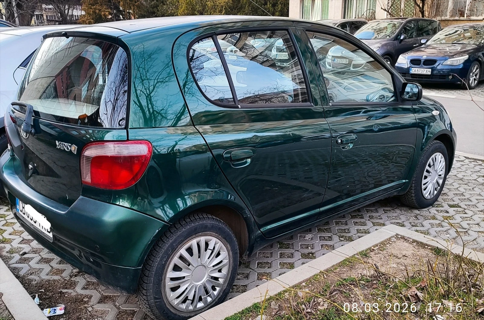 Toyota Yaris 1.0, снимка 3 - Автомобили и джипове - 53856823