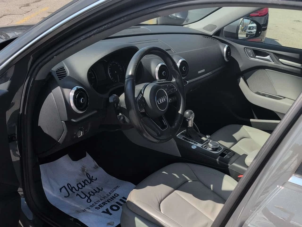 Audi A3 Etron* Progressiv * НОВИ ГУМИ* ОБСЛУЖЕН* ПОДГРЕВИ, снимка 5 - Автомобили и джипове - 54094474