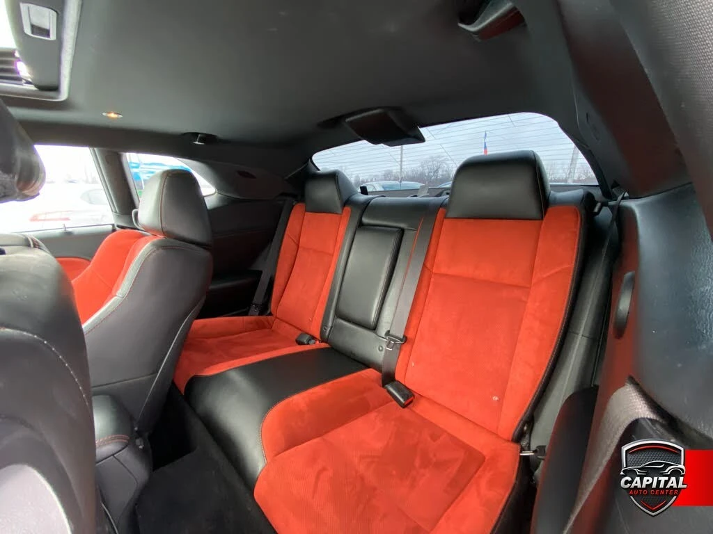 Dodge Challenger GT* AWD* АвтоКредит* (ЦЕНА ДО БГ), снимка 12 - Автомобили и джипове - 54111306