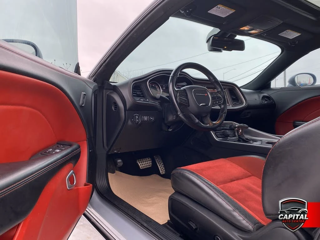 Dodge Challenger GT* AWD* АвтоКредит* (ЦЕНА ДО БГ), снимка 5 - Автомобили и джипове - 54111306