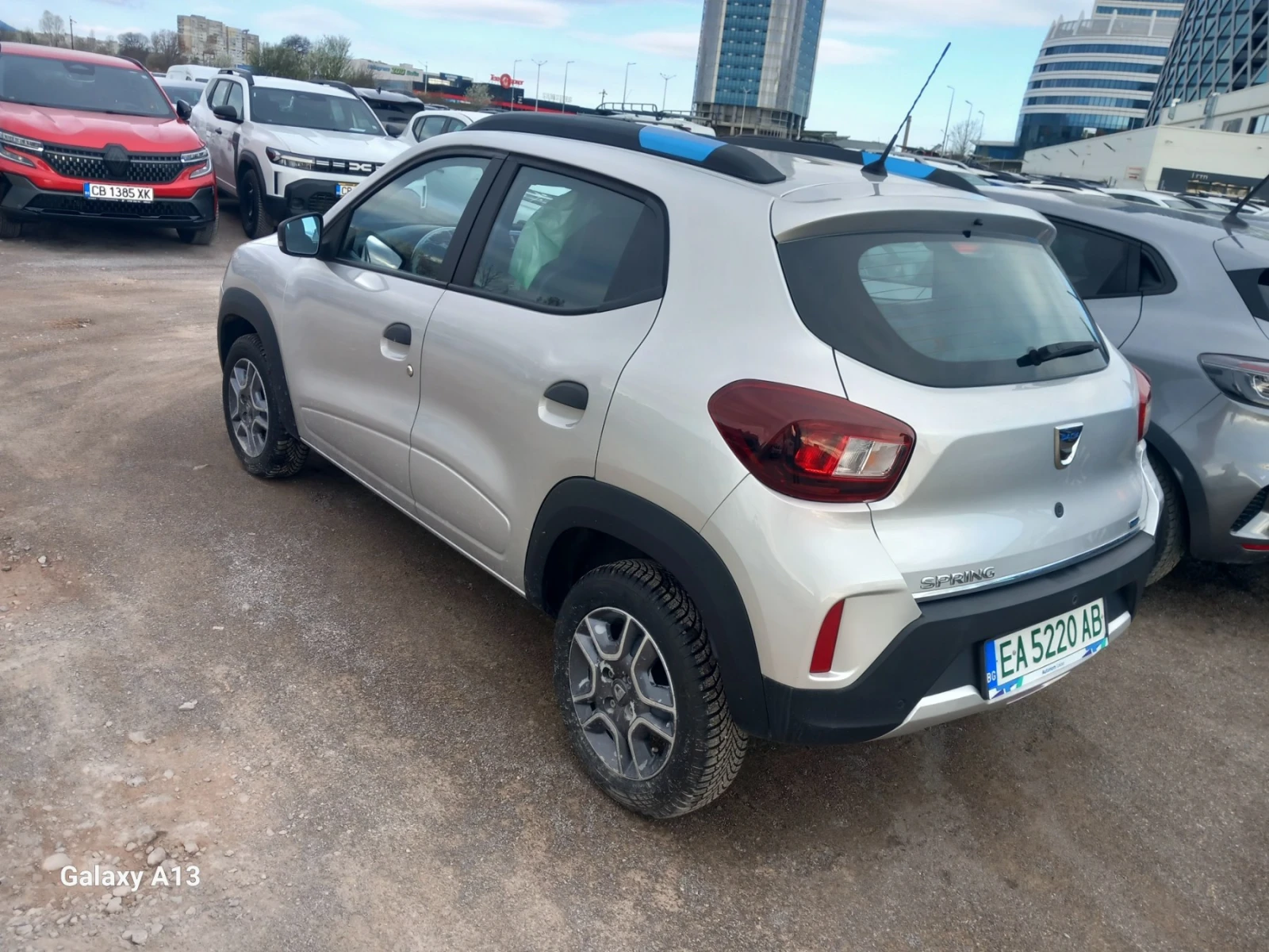 Dacia Spring, снимка 3 - Автомобили и джипове - 54121144