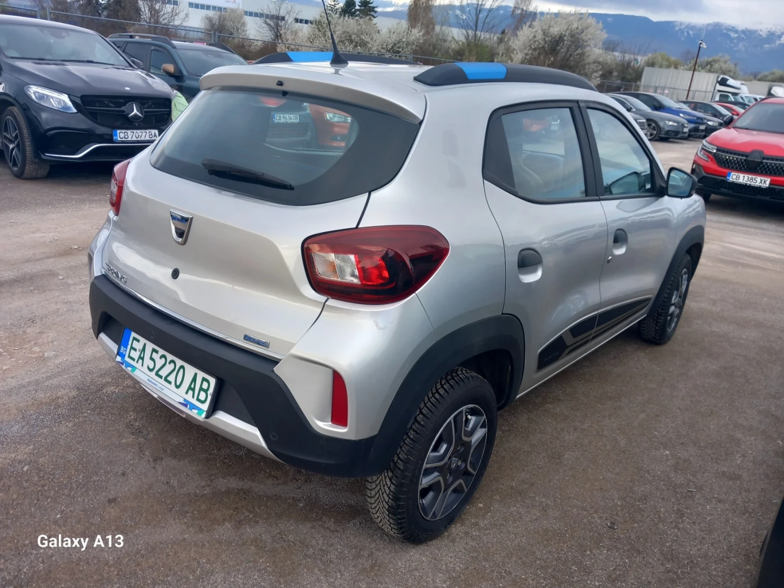 Dacia Spring, снимка 4 - Автомобили и джипове - 54121144