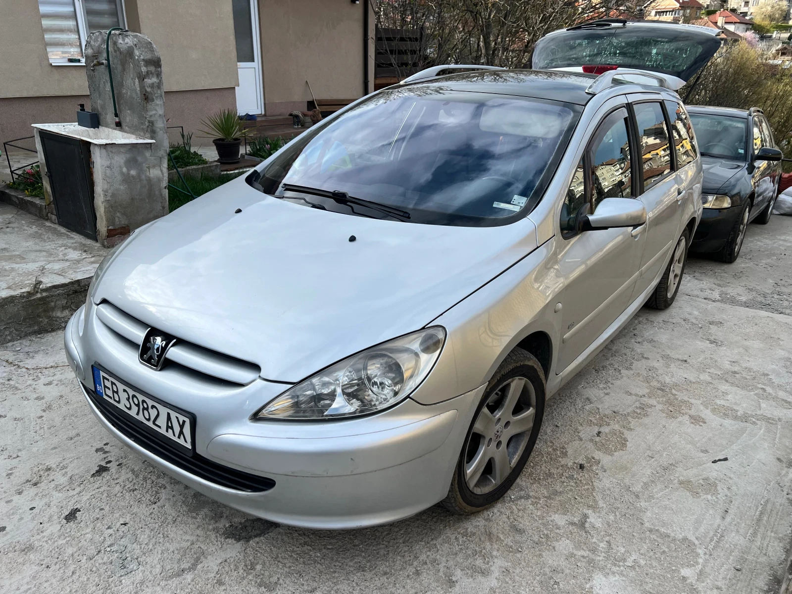 Peugeot 307 SW 1.6Hdi, снимка 2 - Автомобили и джипове - 54125426
