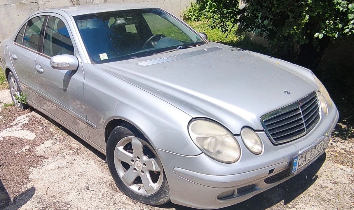 Mercedes-Benz E 220 2, 2 CDI, снимка 2 - Автомобили и джипове - 54358778