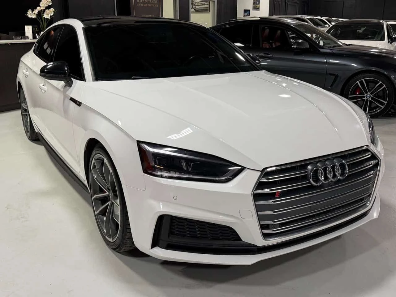 Audi S5 * FULL DIGITAL* ФИКСИРАНА ЦЕНА ДО БГ* , снимка 3 - Автомобили и джипове - 54464739