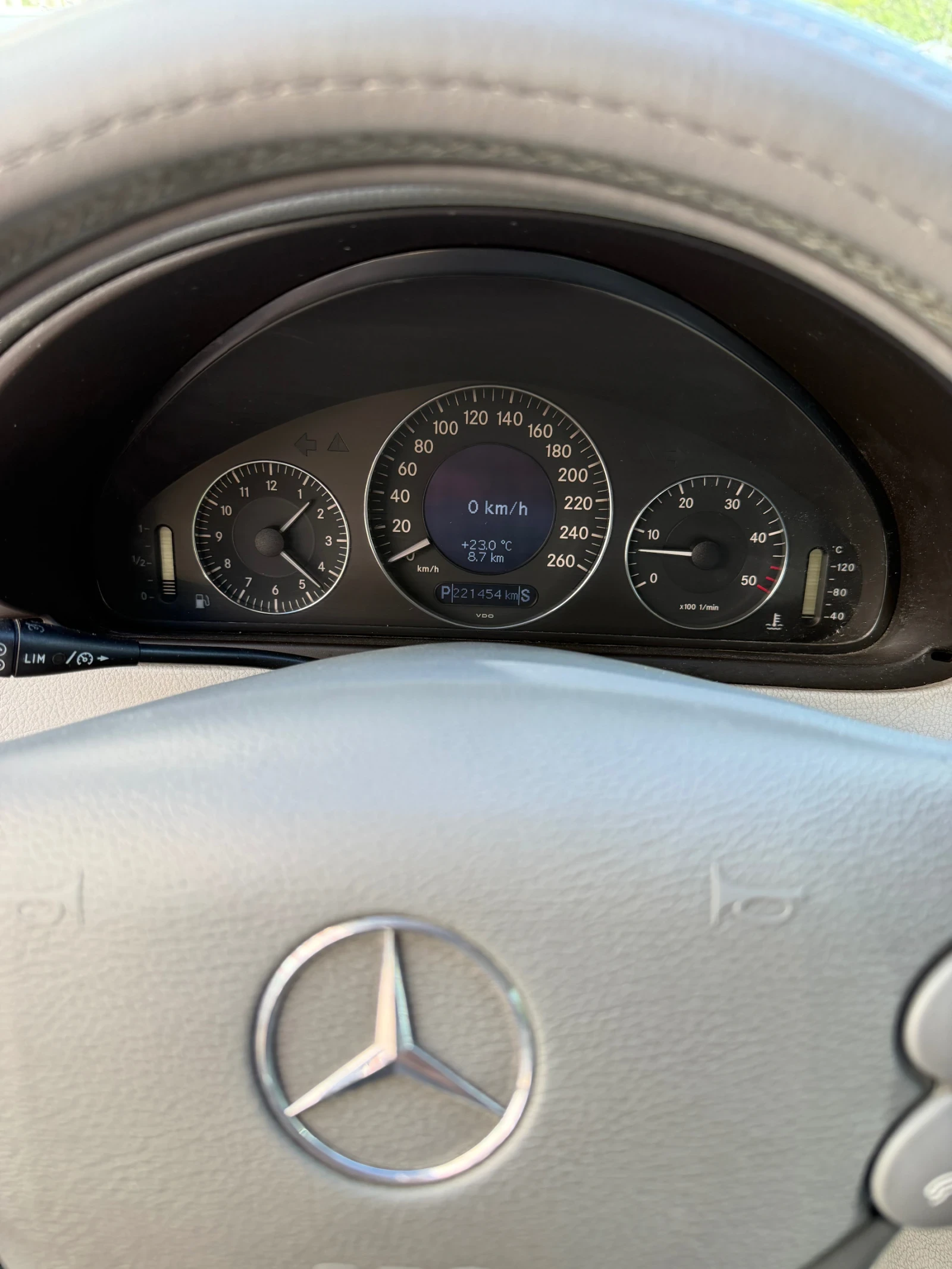 Mercedes-Benz CLK 2.7 Авангард, снимка 9 - Автомобили и джипове - 54496565