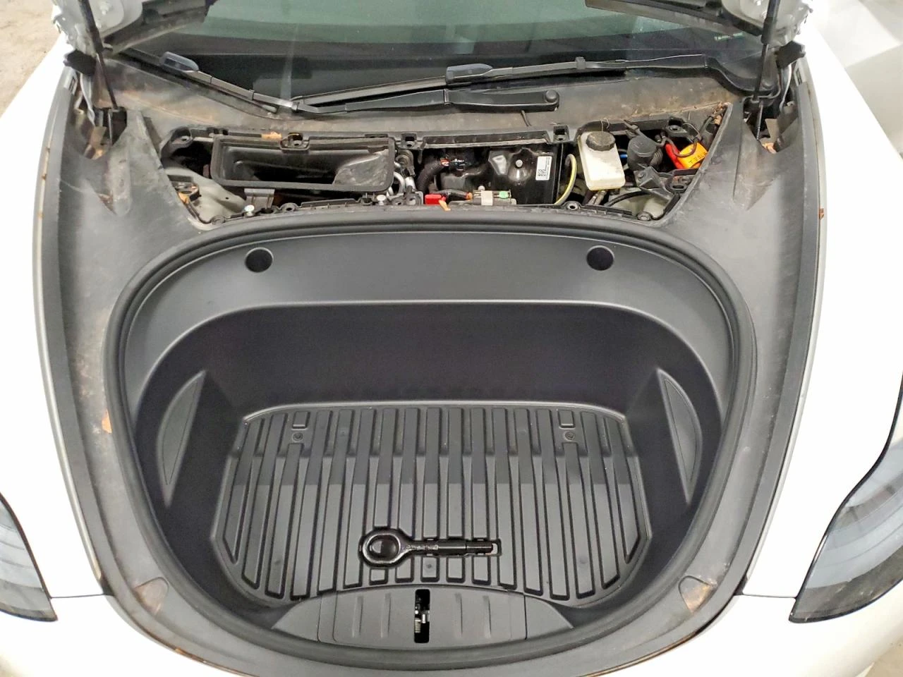 Tesla Model 3 Rear-Wheel Drive, снимка 11 - Автомобили и джипове - 54597826