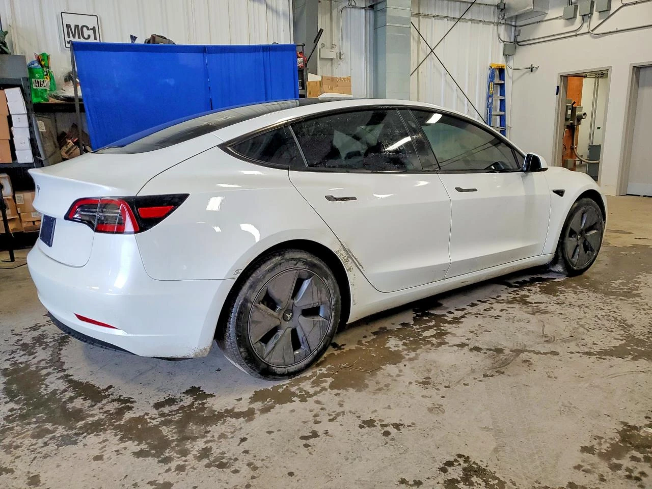 Tesla Model 3 Rear-Wheel Drive, снимка 3 - Автомобили и джипове - 54597826