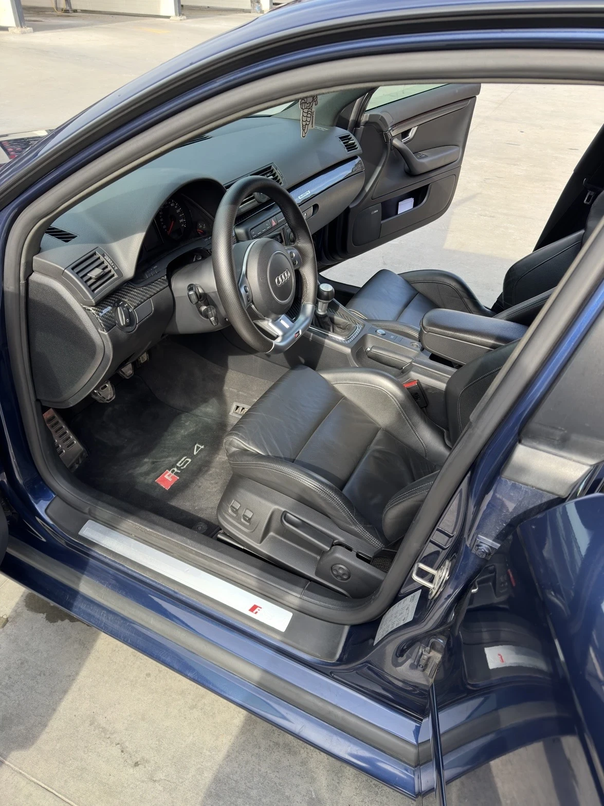 Audi Rs4, снимка 12 - Автомобили и джипове - 54982338