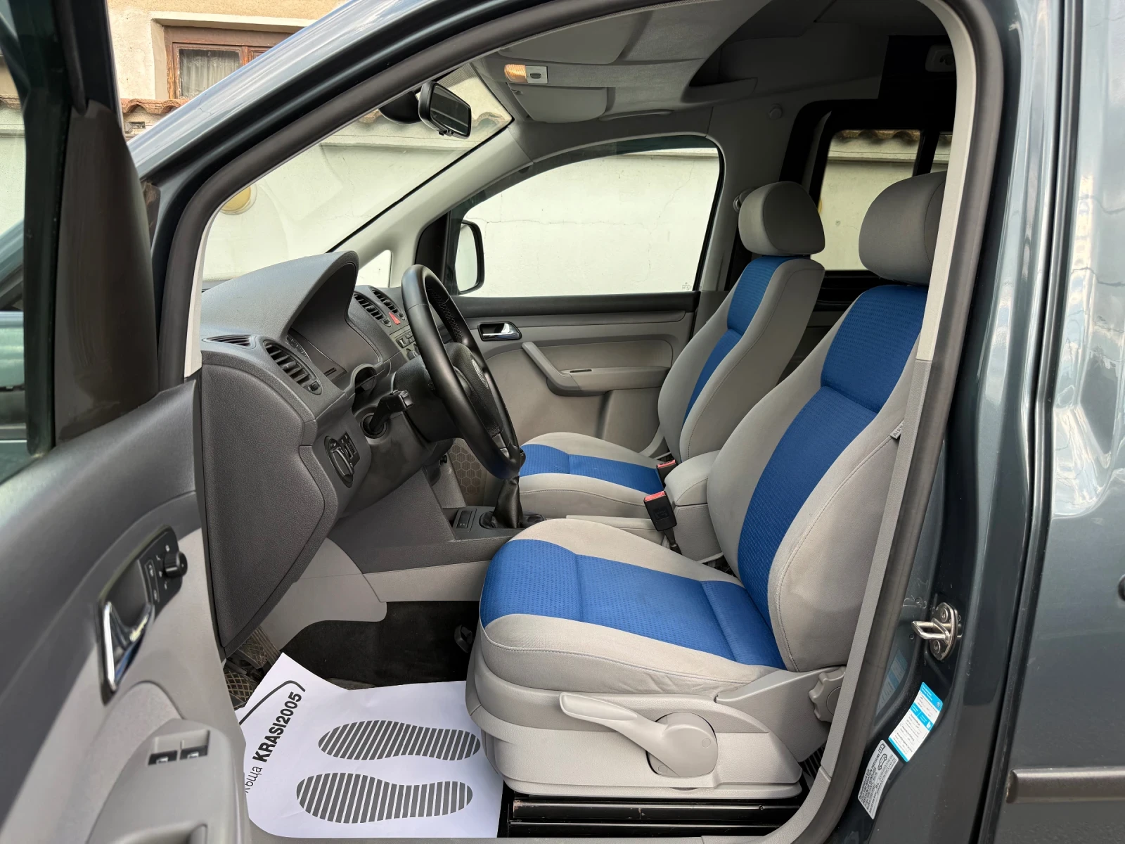 VW Caddy LIFE 2.0TDI 140HP, снимка 7 - Автомобили и джипове - 54704953