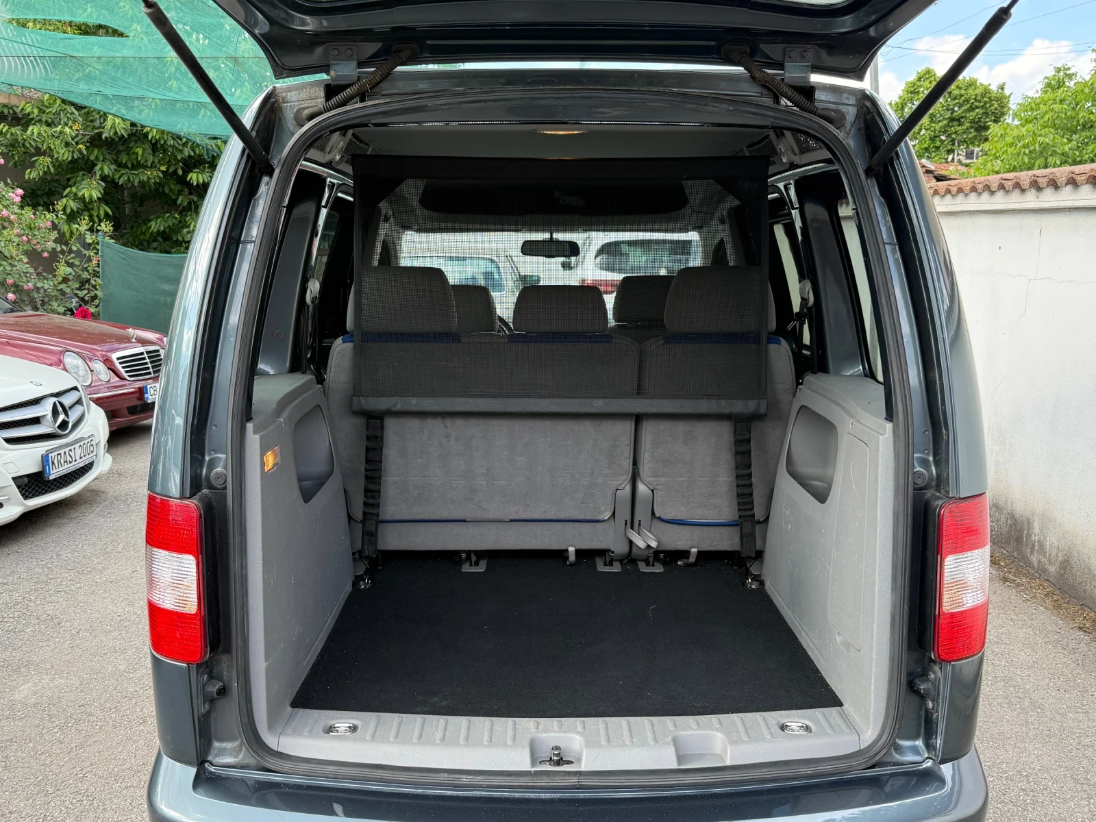 VW Caddy LIFE 2.0TDI 140HP, снимка 16 - Автомобили и джипове - 54704953