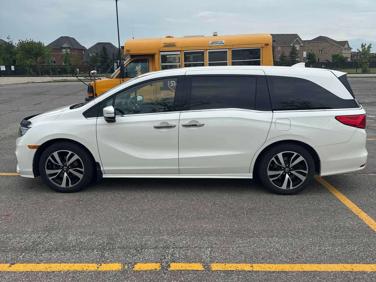 Honda Odyssey * Touring * АВТОКРЕДИТ БЕЗ ПЪРВОНАЧАЛНА ВНОСКА* , снимка 2 - Автомобили и джипове - 55083789