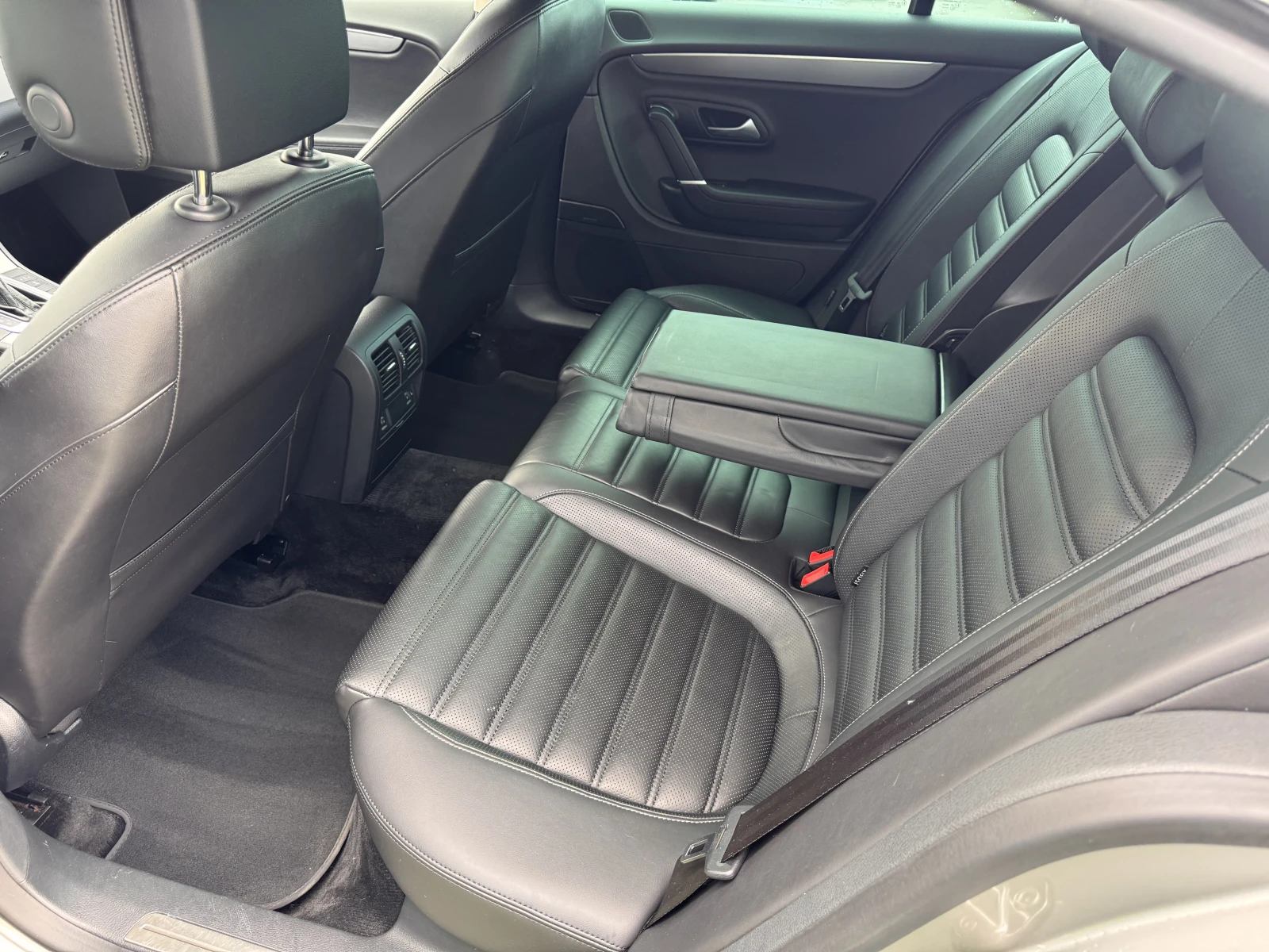 VW Passat CC/2.0TDI/177K.C., снимка 10 - Автомобили и джипове - 55122217