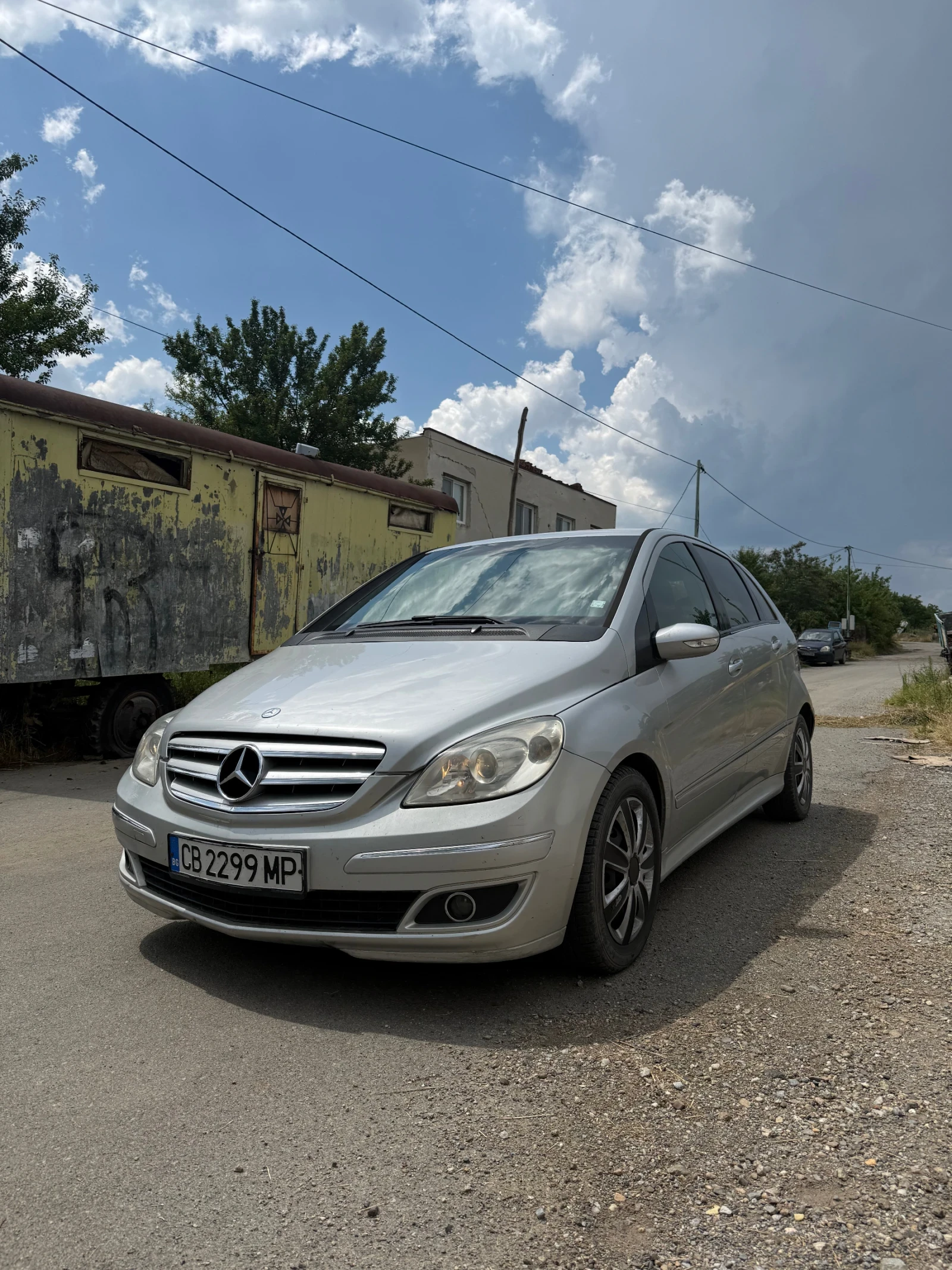 Mercedes-Benz B 180 109 кс