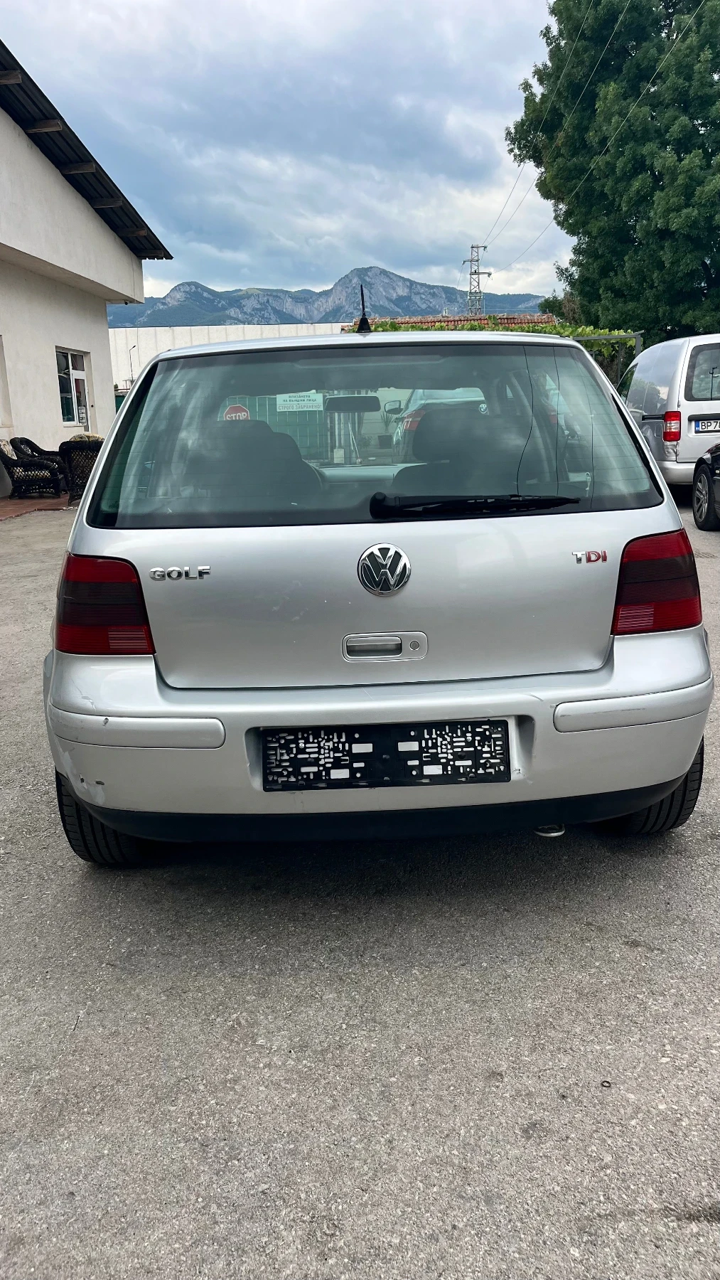 VW Golf Италия, снимка 2 - Автомобили и джипове - 55379273