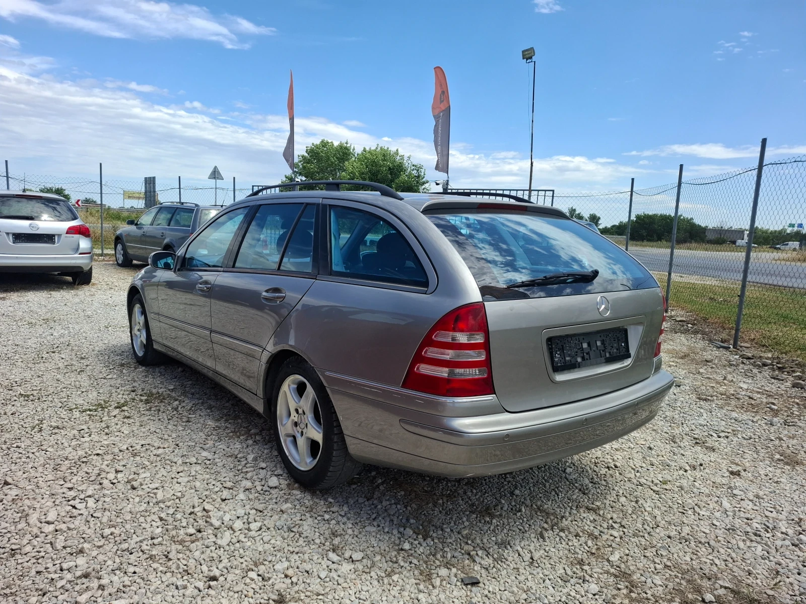Mercedes-Benz C 200 1.8 Бензин, снимка 6 - Автомобили и джипове - 55432066