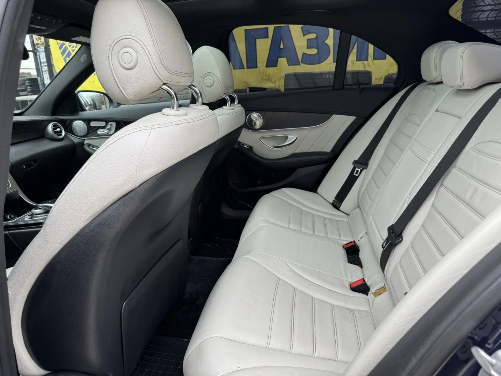 Mercedes-Benz C 43 AMG 4MATIC | 2017 г. | 3.0 V6 Biturbo , снимка 10 - Автомобили и джипове - 55683365