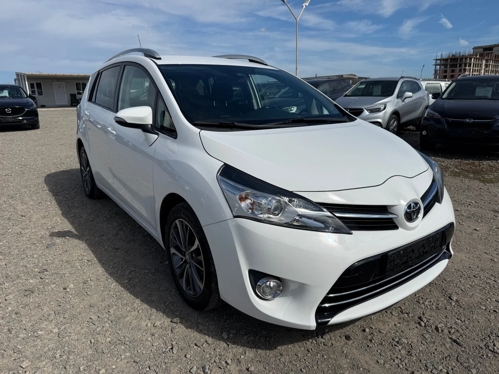 Toyota Verso 1.8i CH 7m Face-Lift 147ks, снимка 3 - Автомобили и джипове - 56138092