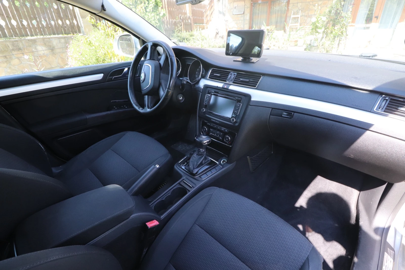 Skoda Superb, снимка 8 - Автомобили и джипове - 56301396