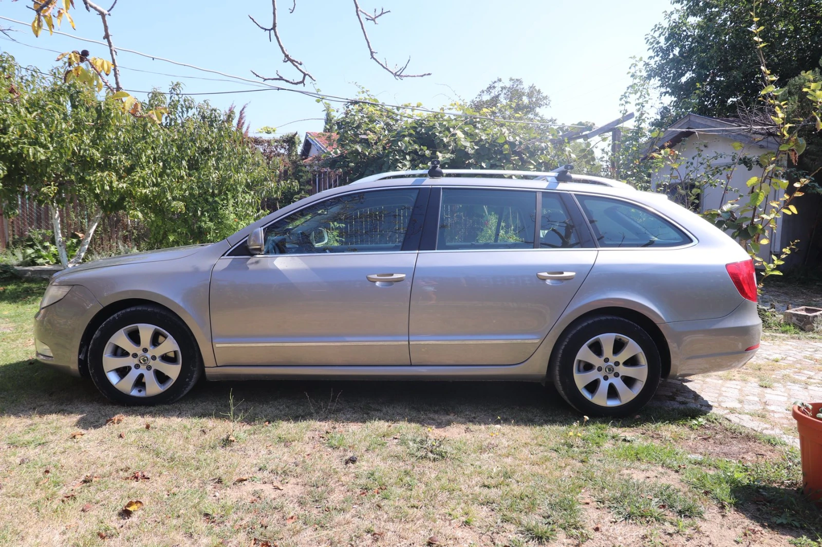 Skoda Superb, снимка 5 - Автомобили и джипове - 56301396