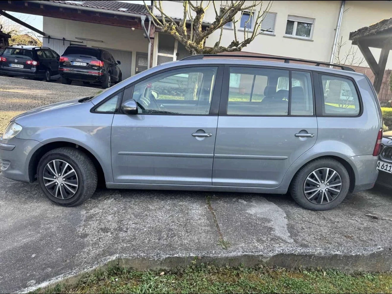VW Touran, снимка 6 - Автомобили и джипове - 56350551