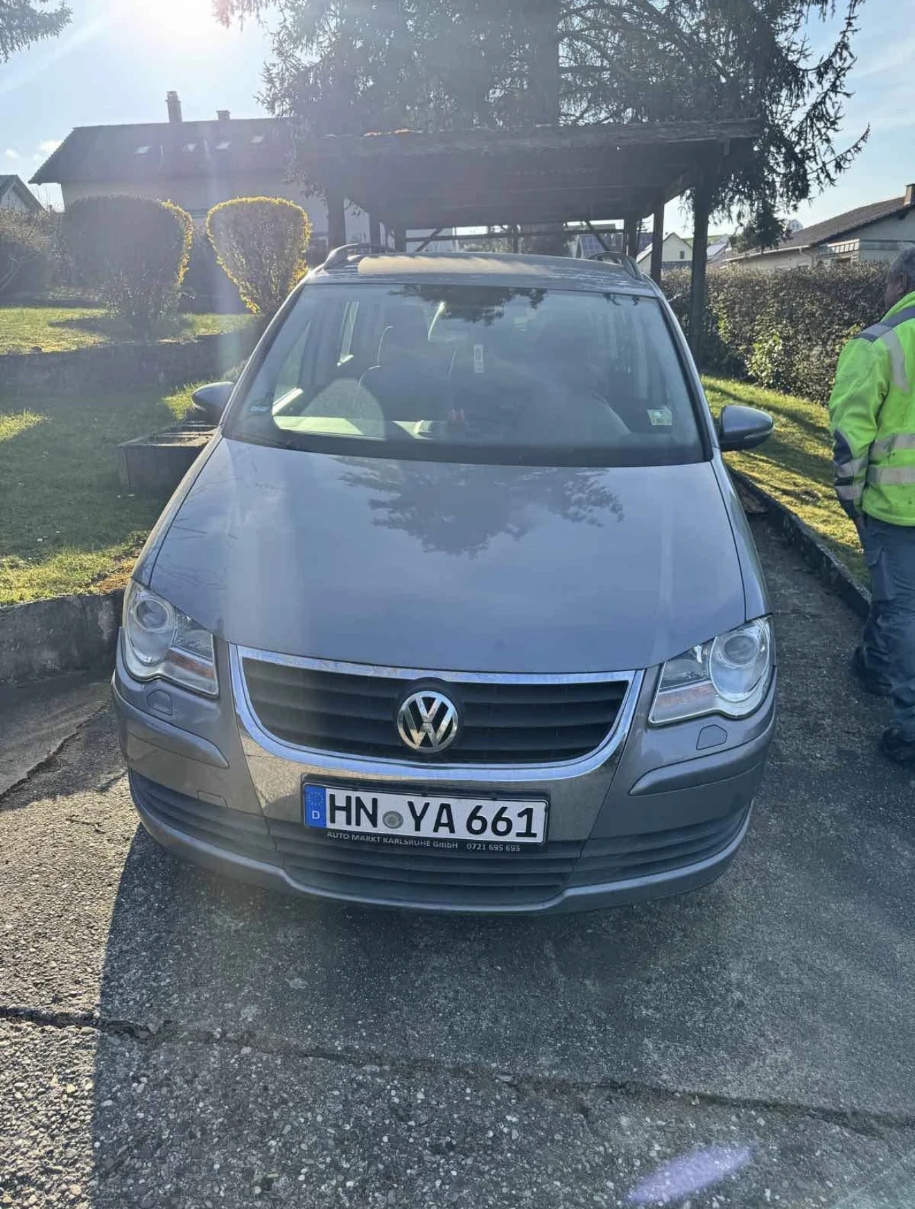 VW Touran, снимка 8 - Автомобили и джипове - 56350551