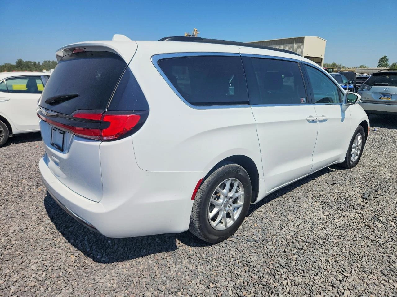 Chrysler Pacifica 3.6l Touring L, снимка 3 - Автомобили и джипове - 56422967