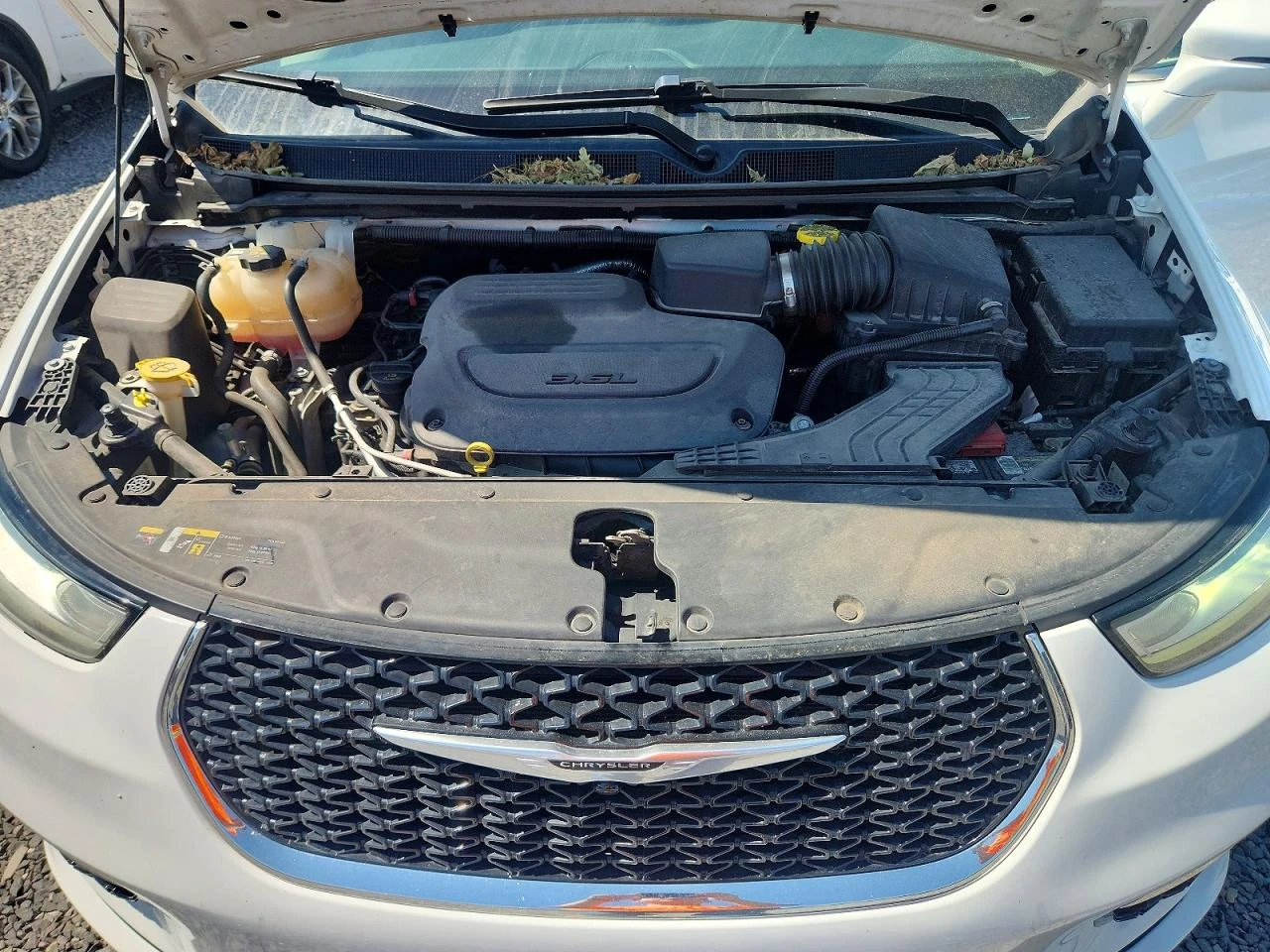Chrysler Pacifica 3.6l Touring L, снимка 12 - Автомобили и джипове - 56422967
