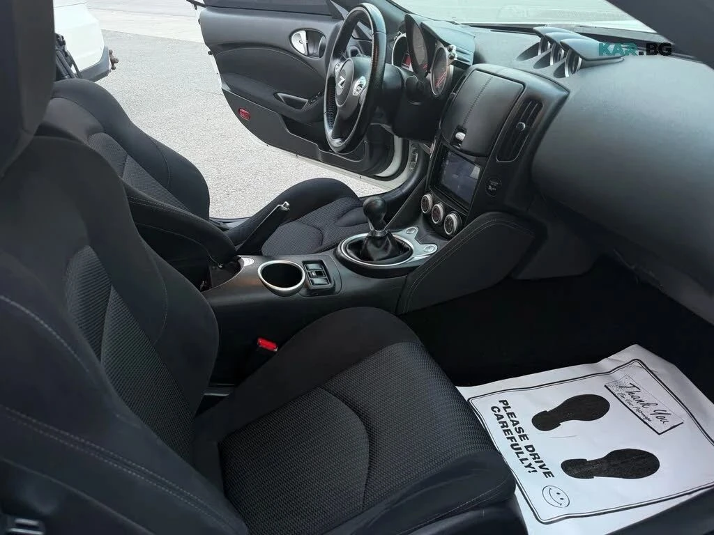 Nissan 370Z, снимка 12 - Автомобили и джипове - 56715027