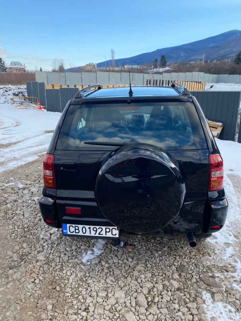 Toyota Rav4 2.0 D4D 4x4, снимка 4 - Автомобили и джипове - 48560924