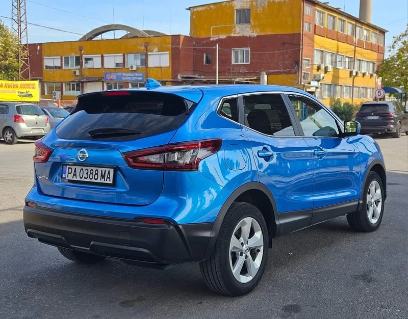 Nissan Qashqai 1.5dci 115 k.c/ NAVI / БЛУТУТ / LED / EURO 6, снимка 6 - Автомобили и джипове - 48682449