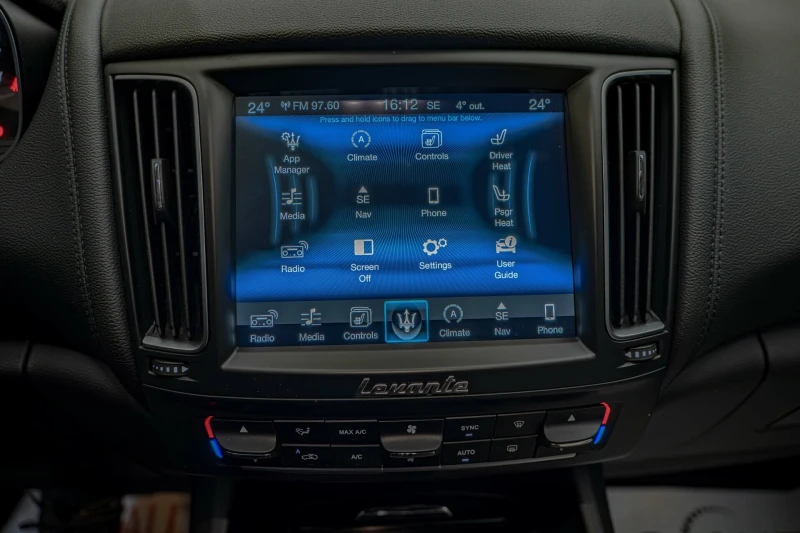 Maserati Levante Diesel/Камера/Sport/Distronic/F1/Подгрев/Sound Act, снимка 13 - Автомобили и джипове - 53206120