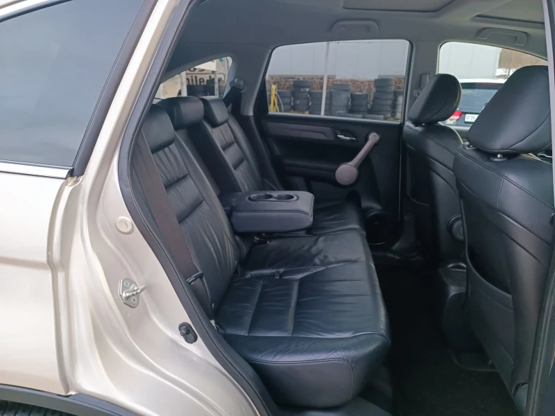 Honda Cr-v 2.0i-150кс-ШВЕЙЦАРИЯ-РЪЧКА-6ск-4Х4, снимка 9 - Автомобили и джипове - 53565829